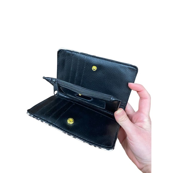 Buxton‎ Zebra Print Wallet - Picture 4 of 5